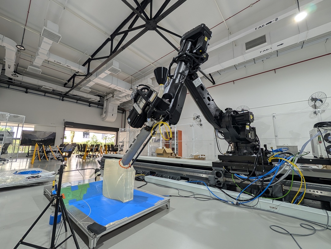 Large format robotic arm 3D printing system in action